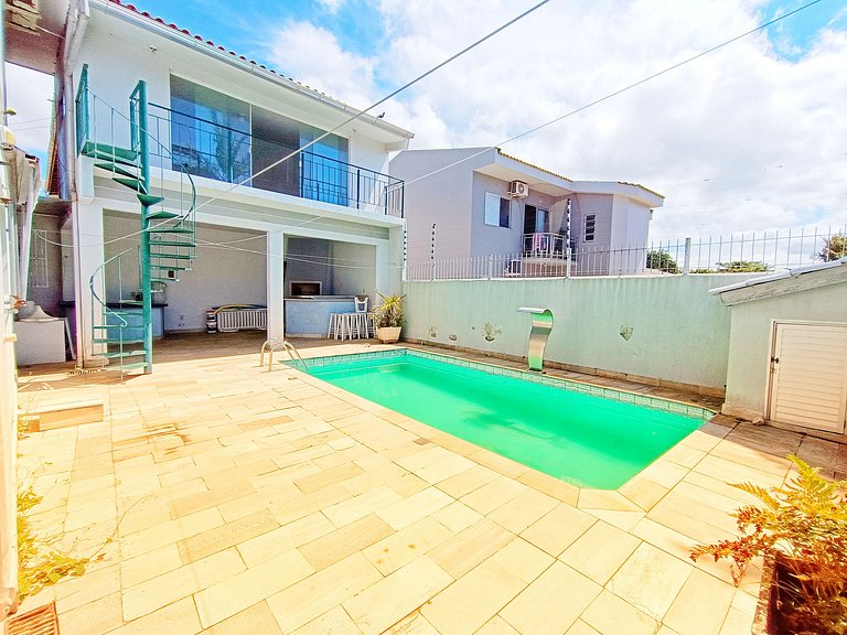 Casa com piscina, churrasqueira/400m mar - ALE90